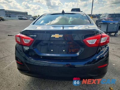 Zdjęcie 6 z 12 samochodu: 2018 CHEVROLET CRUZE LS VIN:1G1BC5SM9J7204309 - miniatura