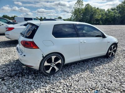Trzecie zdjęcie samochodu z tyłu: 2016 VOLKSWAGEN GTI S/SE VIN:3VWYT7AU4GM009440 - miniatura