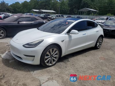 2018 TESLA MODEL 3 5YJ3E1EB4JF117792 - główne zdjęcie licytacji z USA - miniatura