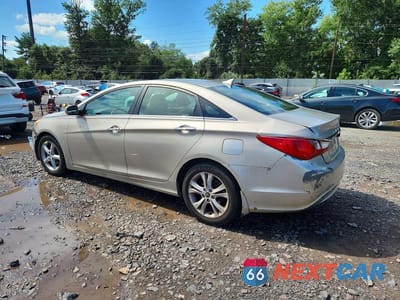 Drugie zdjęcie samochodu z przodu: 2011 HYUNDAI SONATA LIMITED VIN:5NPEC4AC1BH203708 - miniatura