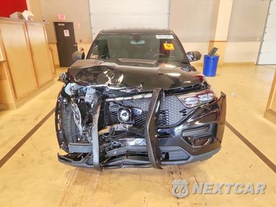Piąte zdjęcie samochodu w środku: 2022 FORD EXPLORER POLICE INTERCEPTOR VIN:1FM5K8AB8NGA27262 - miniatura