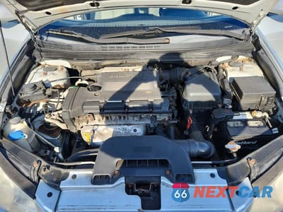 Zdjęcie 11 z 12 samochodu: 2010 HYUNDAI ELANTRA GLS VIN:KMHDU4AD8AU178517 - miniatura