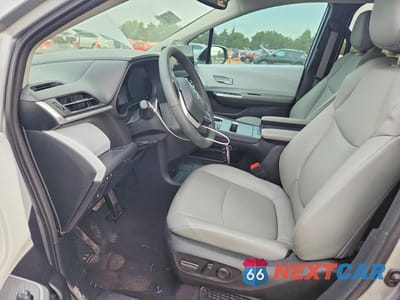 Zdjęcie 7 z 13 samochodu: 2025 TOYOTA SIENNA XLE 7-PASSENGER VIN:5TDJSKFC7SS174269 - miniatura