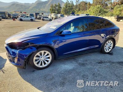 2018 TESLA MODEL X 5YJXCDE27JF140492 - główne zdjęcie licytacji z USA - miniatura