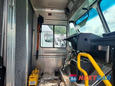 Zdjęcie 7 z 13 samochodu: 2023 FREIGHTLINER MT55G CHASSIS DELIVERY TRUCK VIN:4UZAEGG77PCUP5862 - miniatura
