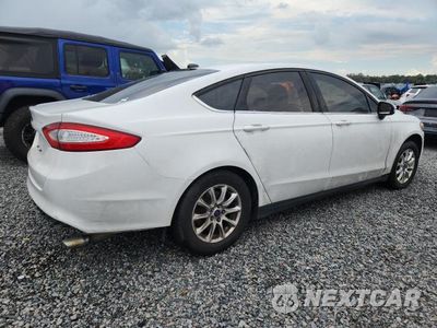 Trzecie zdjęcie samochodu z tyłu: 2015 FORD FUSION S VIN:3FA6P0G7XFR217739 - miniatura