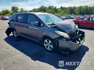 Czwarte zdjęcie samochodu z boku: 2012 TOYOTA SIENNA LE VIN:5TDKK3DC2CS183699 - miniatura