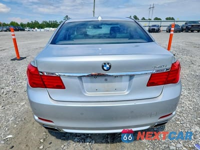 Zdjęcie 6 z 12 samochodu: 2012 BMW 740 I VIN:WBAKA4C58CDS99428 - miniatura