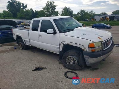 Czwarte zdjęcie samochodu z boku: 2002 GMC SIERRA K2500 HEAVY DUTY VIN:1GTHK29U12E303437 - miniatura