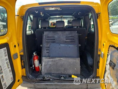 Zdjęcie 11 z 15 samochodu: 2016 NISSAN NV200 TAXI VIN:3N8CM0JT2GK700524 - miniatura