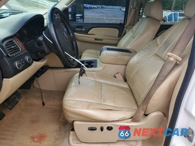 Zdjęcie 7 z 12 samochodu: 2007 CHEVROLET SILVERADO K2500 HEAVY DUTY VIN:1GCHK23667F516475 - miniatura