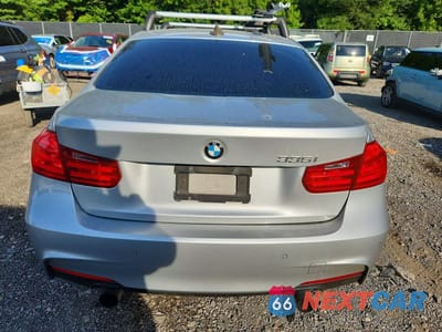 Zdjęcie 6 z 12 samochodu: 2013 BMW 335 I VIN:WBA3A9C58DF475837 - miniatura