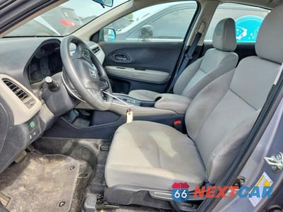 Zdjęcie 7 z 12 samochodu: 2019 HONDA HR-V LX VIN:3CZRU6H30KG728665 - miniatura