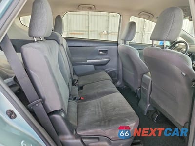Zdjęcie 11 z 13 samochodu: 2013 TOYOTA PRIUS V TWO VIN:JTDZN3EU8D3211294 - miniatura