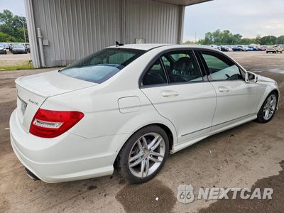 Trzecie zdjęcie samochodu z tyłu: 2012 MERCEDES-BENZ C 300 4MATIC VIN:WDDGF8BB9CA609988 - miniatura