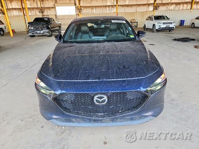 Piąte zdjęcie samochodu w środku: 2020 MAZDA 3 PREFERRED VIN:JM1BPAMM7L1158390 - miniatura