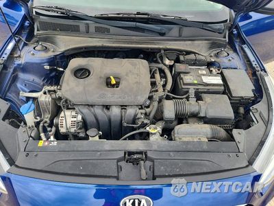 Zdjęcie 11 z 12 samochodu: 2019 KIA FORTE LXS VIN:3KPF24AD2KE061762 - miniatura