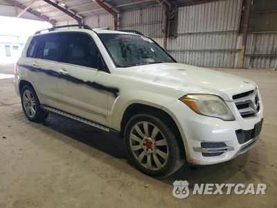Czwarte zdjęcie samochodu z boku: 2015 MERCEDES-BENZ GLK 350 VIN:WDCGG5HB0FG342927 - miniatura