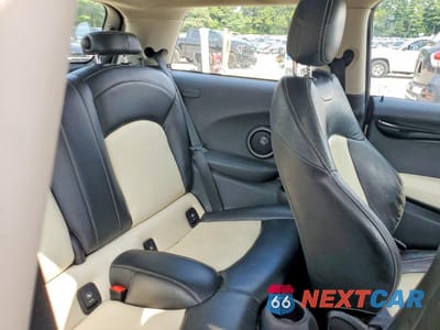 Zdjęcie 10 z 12 samochodu: 2015 MINI COOPER S VIN:WMWXP7C52F2A59705 - miniatura