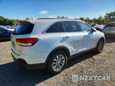 Trzecie zdjęcie samochodu z tyłu: 2016 KIA SORENTO LX VIN:5XYPGDA36GG040890 - miniatura