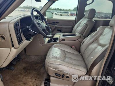 Zdjęcie 7 z 13 samochodu: 2004 GMC YUKON VIN:1GKEK13ZX4J174968 - miniatura