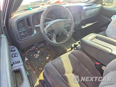 Zdjęcie 8 z 12 samochodu: 2004 GMC NEW SIERRA C1500 VIN:1GTEC19T64Z173359 - miniatura