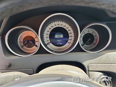 Zdjęcie 9 z 12 samochodu: 2014 MERCEDES-BENZ C 250 VIN:WDDGF4HBXER315293 - miniatura