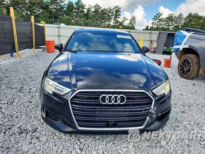 Piąte zdjęcie samochodu w środku: 2018 AUDI A3 PREMIUM VIN:WAUAUGFF2J1005190 - miniatura