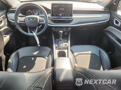 Zdjęcie 8 z 13 samochodu: 2024 JEEP COMPASS LATITUDE VIN:3C4NJDBN4RT119057 - miniatura