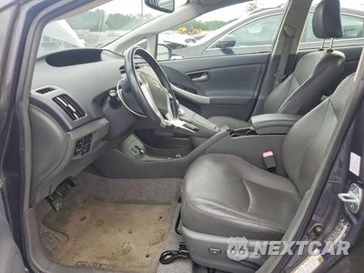Zdjęcie 7 z 12 samochodu: 2011 TOYOTA PRIUS FOUR VIN:JTDKN3DU9B1379005 - miniatura