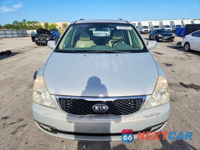 Piąte zdjęcie samochodu w środku: 2014 KIA SEDONA EX VIN:KNDMH4C70E6588996 - miniatura