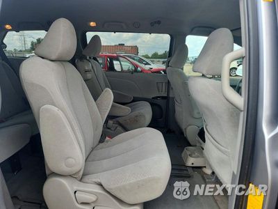 Zdjęcie 11 z 13 samochodu: 2011 TOYOTA SIENNA LE VIN:5TDKK3DCXBS019129 - miniatura