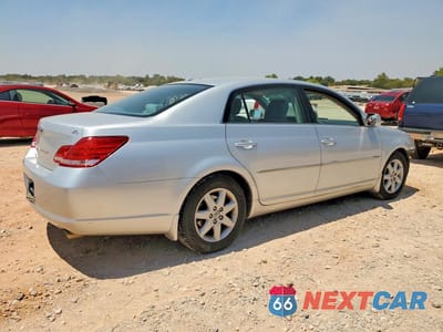 Trzecie zdjęcie samochodu z tyłu: 2010 TOYOTA AVALON XL VIN:4T1BK3DB2AU369206 - miniatura