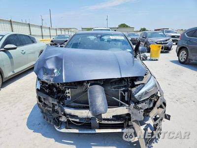 Piąte zdjęcie samochodu w środku: 2020 BMW 228XI VIN:WBA73AK08L7G08272 - miniatura