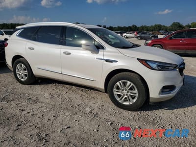 Czwarte zdjęcie samochodu z boku: 2021 BUICK ENCLAVE ESSENCE VIN:5GAERBKW2MJ111899 - miniatura