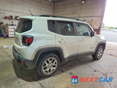 Trzecie zdjęcie samochodu z tyłu: 2015 JEEP RENEGADE LATITUDE VIN:ZACCJBBT8FPC04450 - miniatura