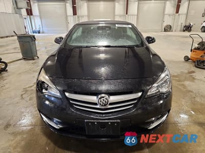 Piąte zdjęcie samochodu w środku: 2016 BUICK CASCADA PREMIUM VIN:W04WT3N52GG040017 - miniatura