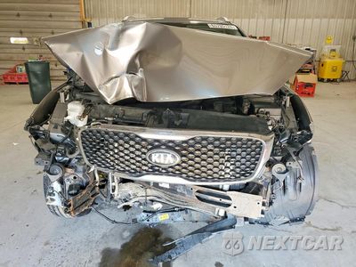 Piąte zdjęcie samochodu w środku: 2017 KIA SORENTO LX VIN:5XYPGDA37HG300473 - miniatura