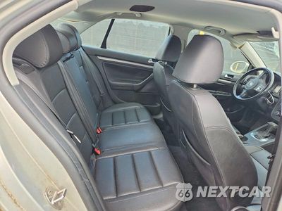 Zdjęcie 10 z 12 samochodu: 2010 VOLKSWAGEN JETTA LIMITED VIN:3VWAX7AJ1AM093493 - miniatura