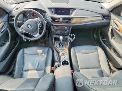 Zdjęcie 8 z 12 samochodu: 2013 BMW X1 XDRIVE35I VIN:WBAVM5C57DVV91092 - miniatura