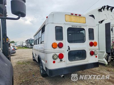 Trzecie zdjęcie samochodu z tyłu: 2010 CHEVROLET EXPRESS G3500 SHUTTLE BUS VIN:1GB3G2AA8A1181358 - miniatura