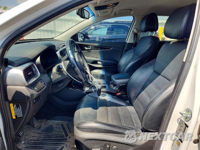 Zdjęcie 7 z 13 samochodu: 2016 KIA SORENTO EX VIN:5XYPHDA59GG152162 - miniatura