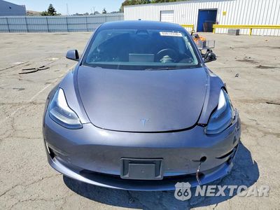 Piąte zdjęcie samochodu w środku: 2023 TESLA MODEL 3 VIN:5YJ3E1EA1PF707691 - miniatura