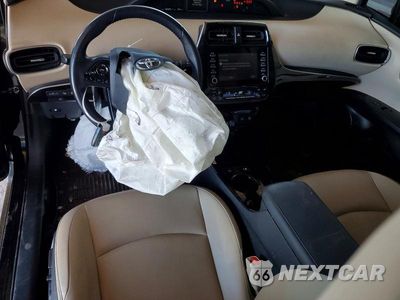 Zdjęcie 8 z 12 samochodu: 2020 TOYOTA PRIUS XLE VIN:JTDKARFU0L3113602 - miniatura