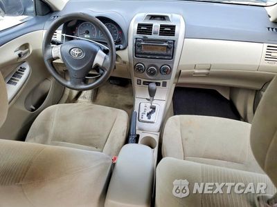Zdjęcie 8 z 12 samochodu: 2012 TOYOTA COROLLA LE VIN:2T1BU4EE4CC776800 - miniatura