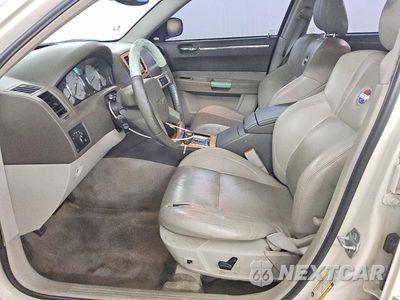 Zdjęcie 7 z 12 samochodu: 2007 CHRYSLER 300C VIN:2C3LA63H17H830124 - miniatura