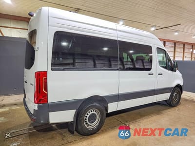 Trzecie zdjęcie samochodu z tyłu: 2026 MERCEDES-BENZ SPRINTER 2500 VIN:W1Z4KFHY7TT611047 - miniatura