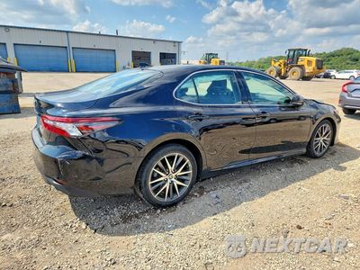 Trzecie zdjęcie samochodu z tyłu: 2024 TOYOTA CAMRY XLE VIN:4T1F11BK7RU123646 - miniatura