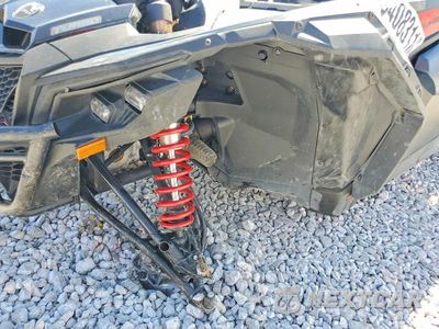 Zdjęcie 9 z 10 samochodu: 2026 CAN-AM MAVERICK X3 UTILITY VEHICLE VIN:3JBVMAY40TE002322 - miniatura