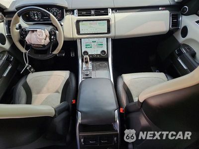 Zdjęcie 8 z 13 samochodu: 2022 LAND ROVER RANGE ROVER SPORT SVR VIN:SALWZ2RE2NA230143 - miniatura